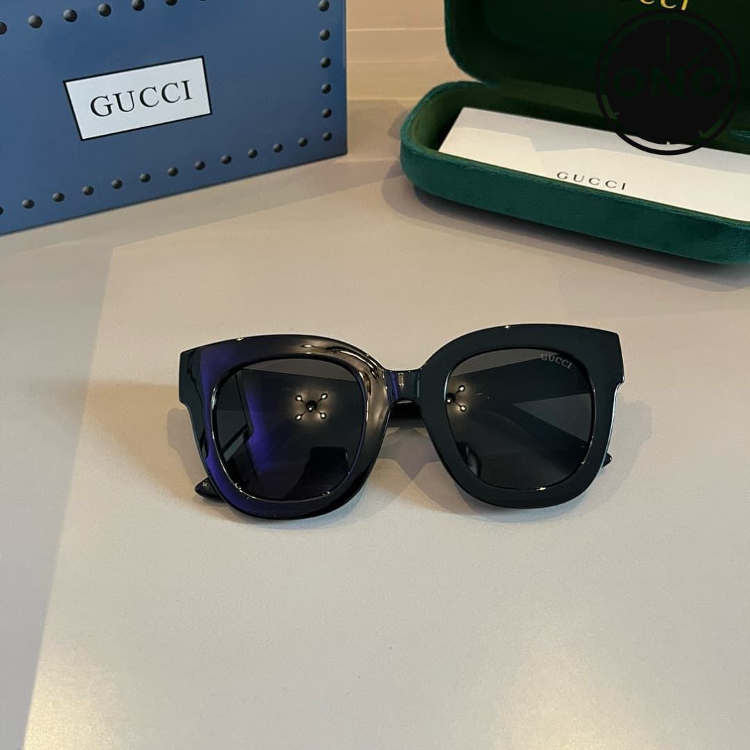 gucci-glasses_7_4.jpg