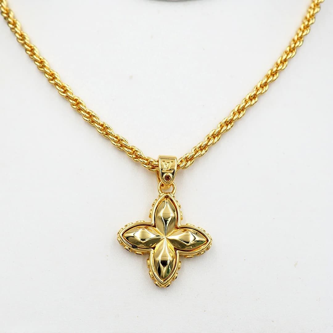 lv-necklace_3_8.jpg
