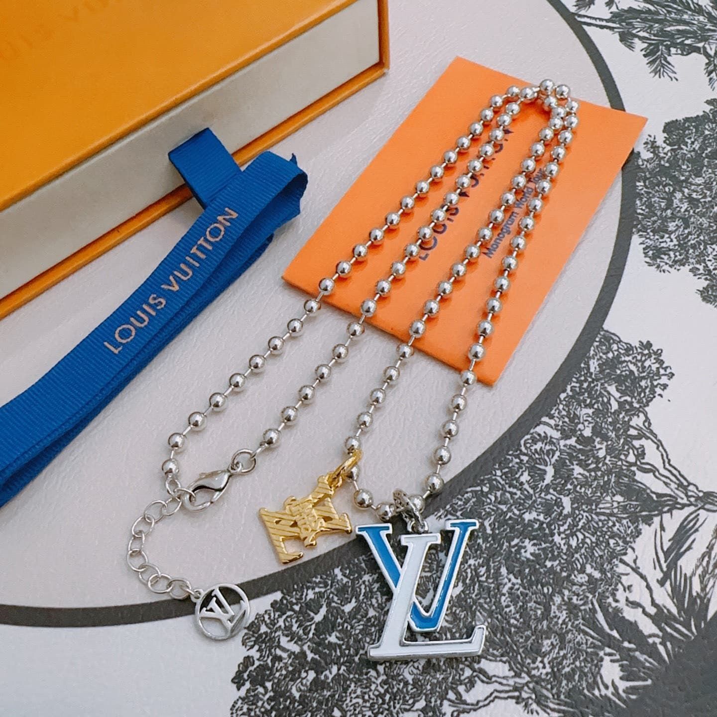 lv-necklace_45_6.jpg