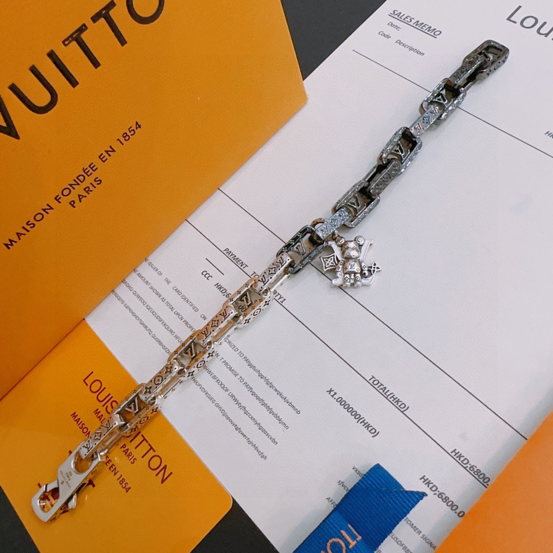 lv-bracelet_48_2.jpg