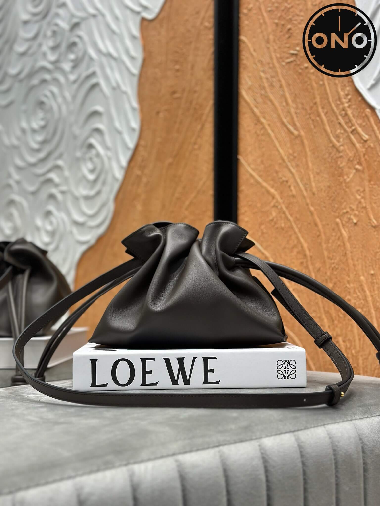 loewe_women_37_3.jpg