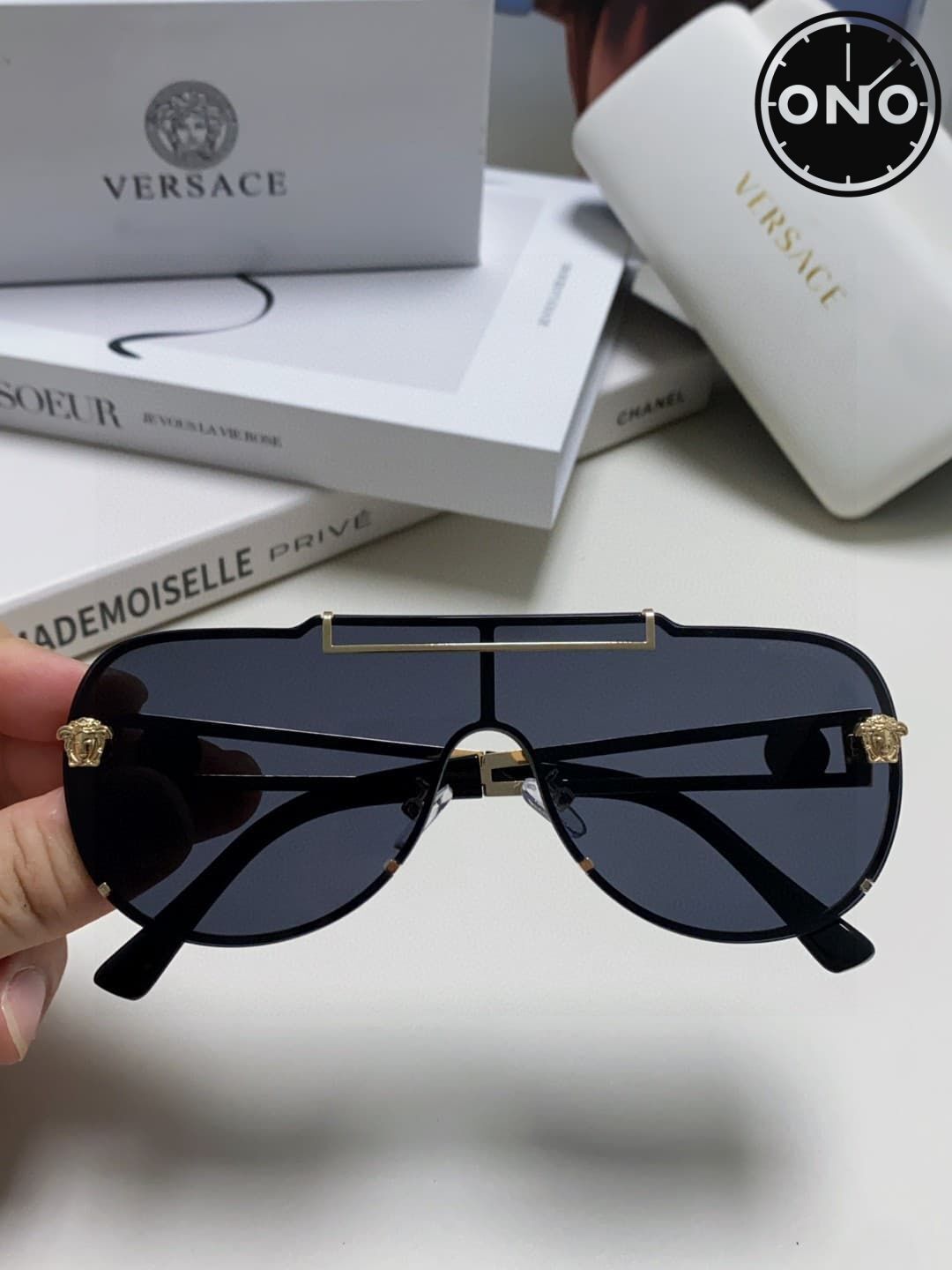 versace-glasses_24_3.jpg