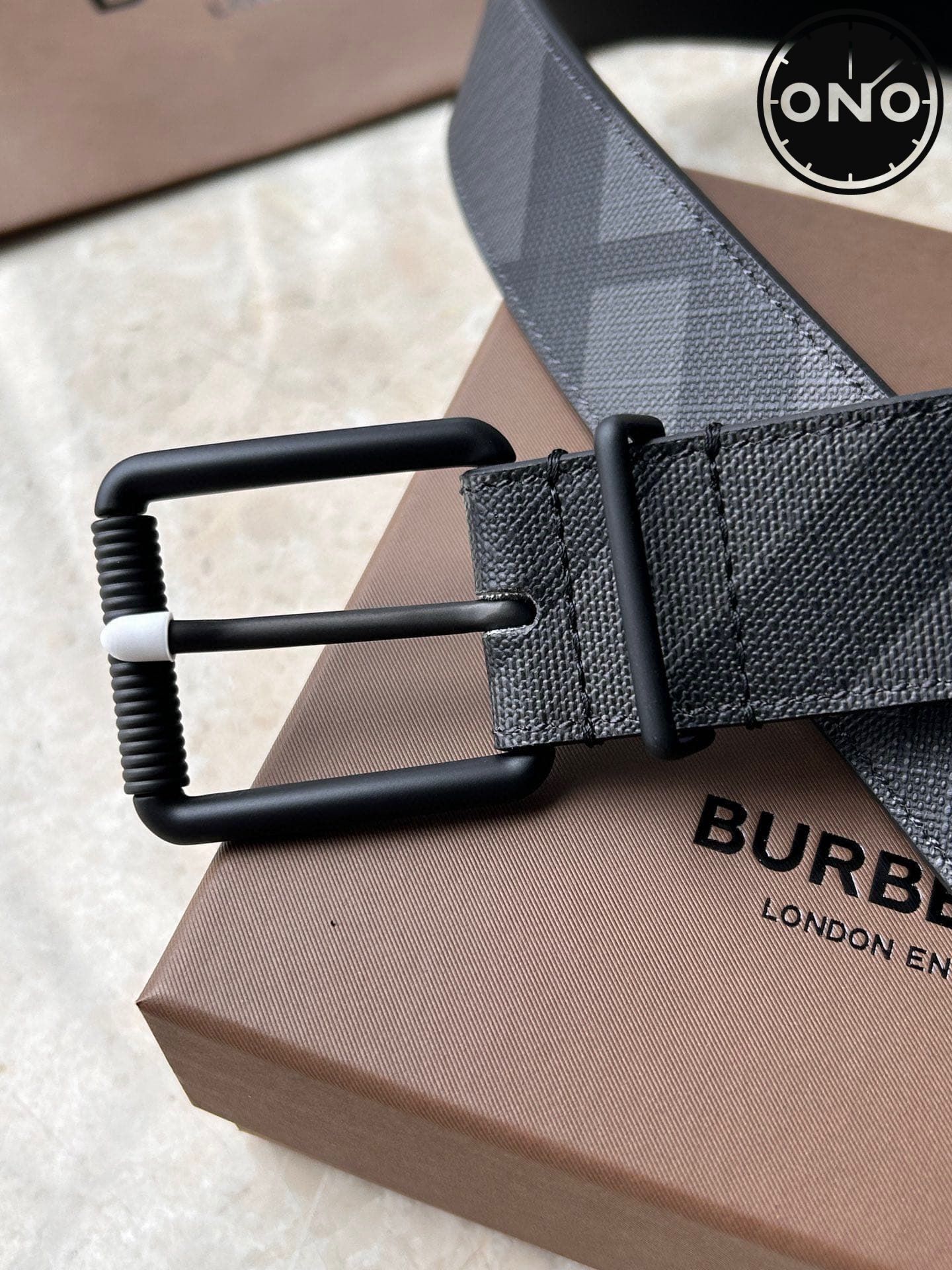 burberry_belt_139_1.jpg