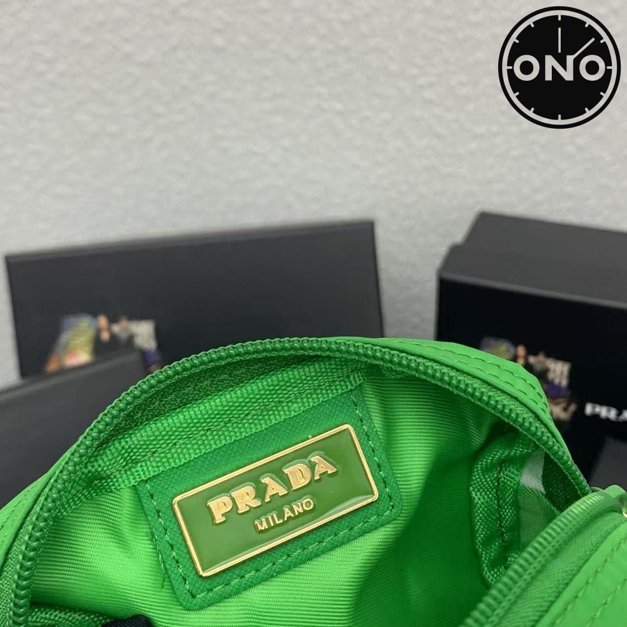 prada_wallet_18_8.jpg