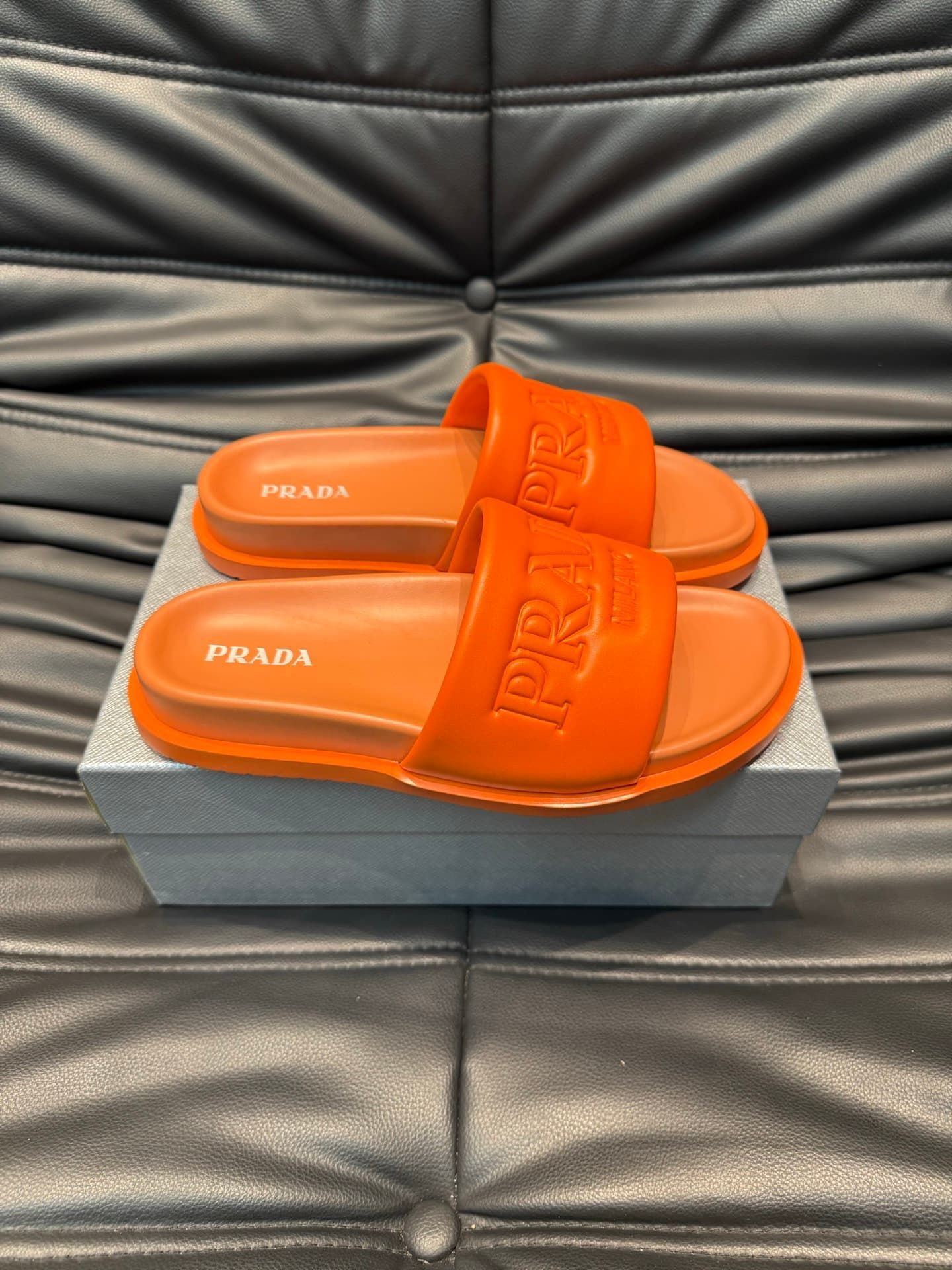 prada-slippers_22_2.jpg