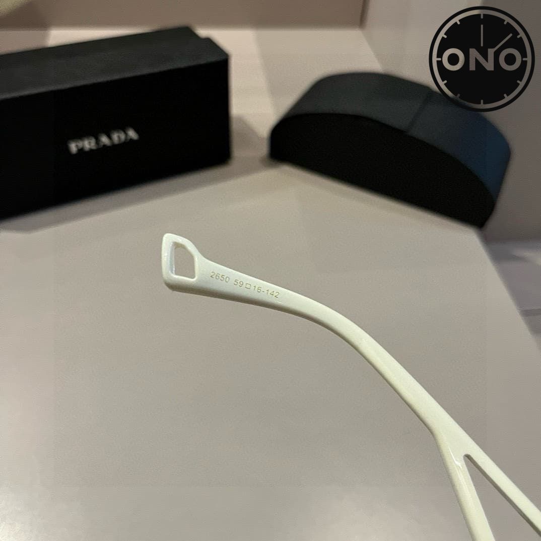 prada-glasses_36_8.jpg