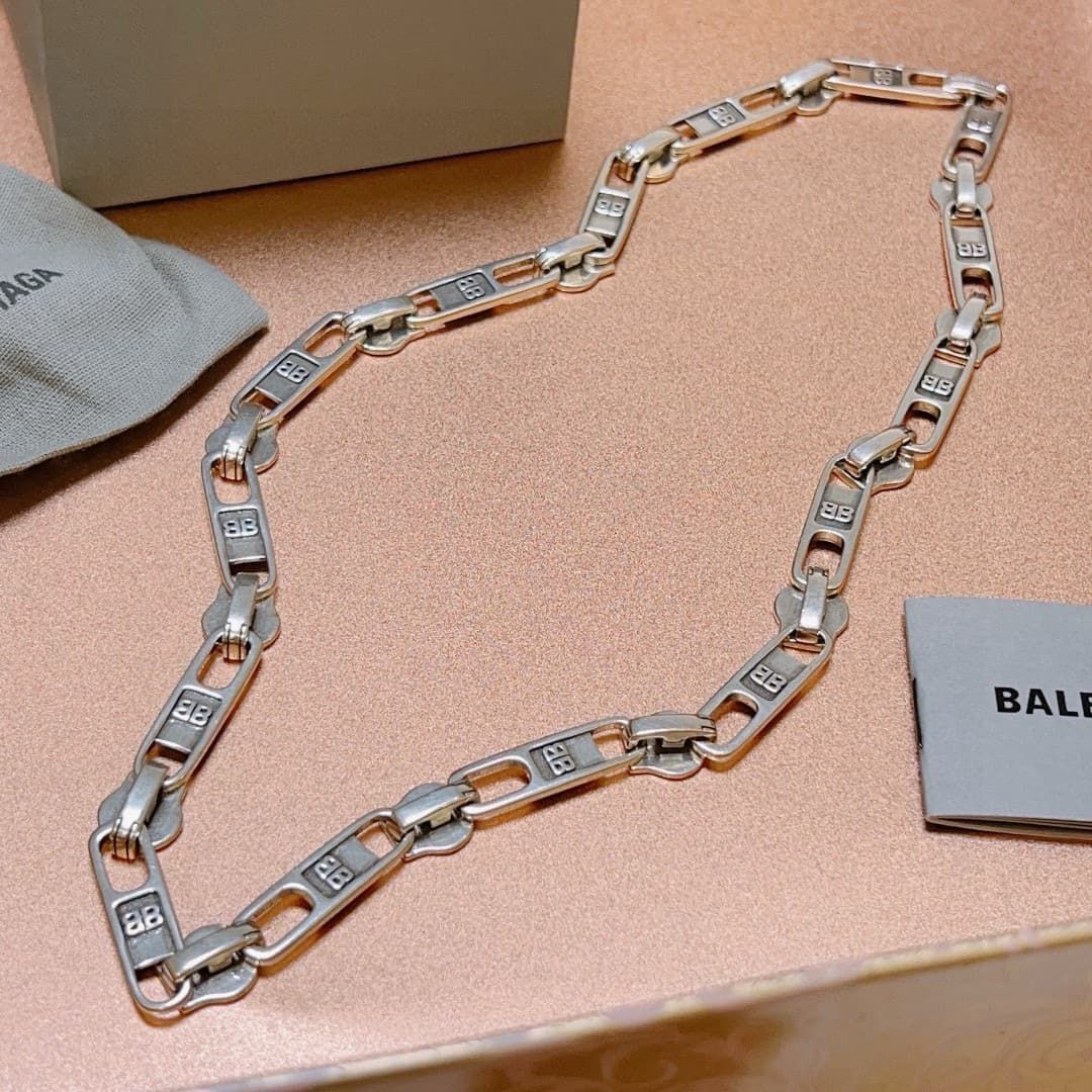 balenciaga-necklace_15_5.jpg
