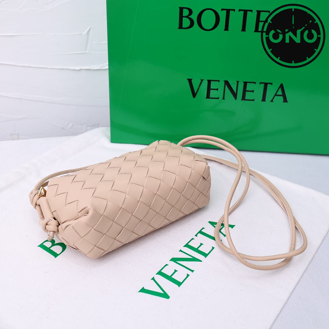 bottega_veneta_women_171_3.jpg