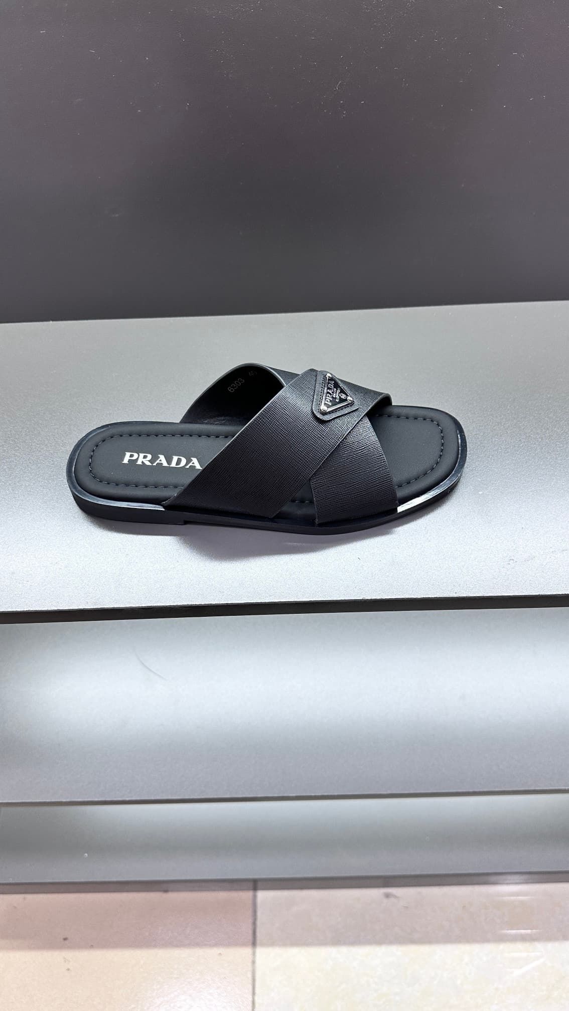 prada-slippers_46_4.jpg