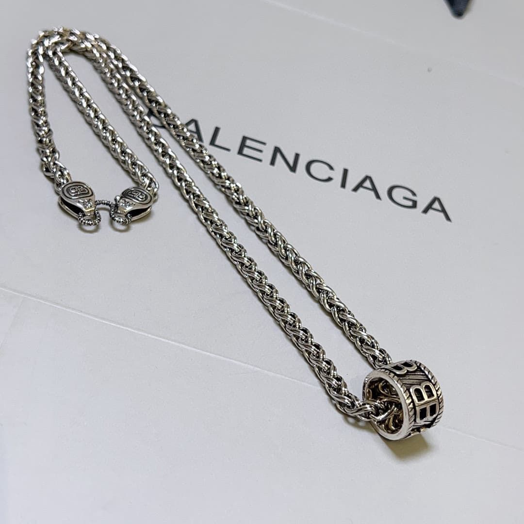 balenciaga-necklace_32_1.jpg