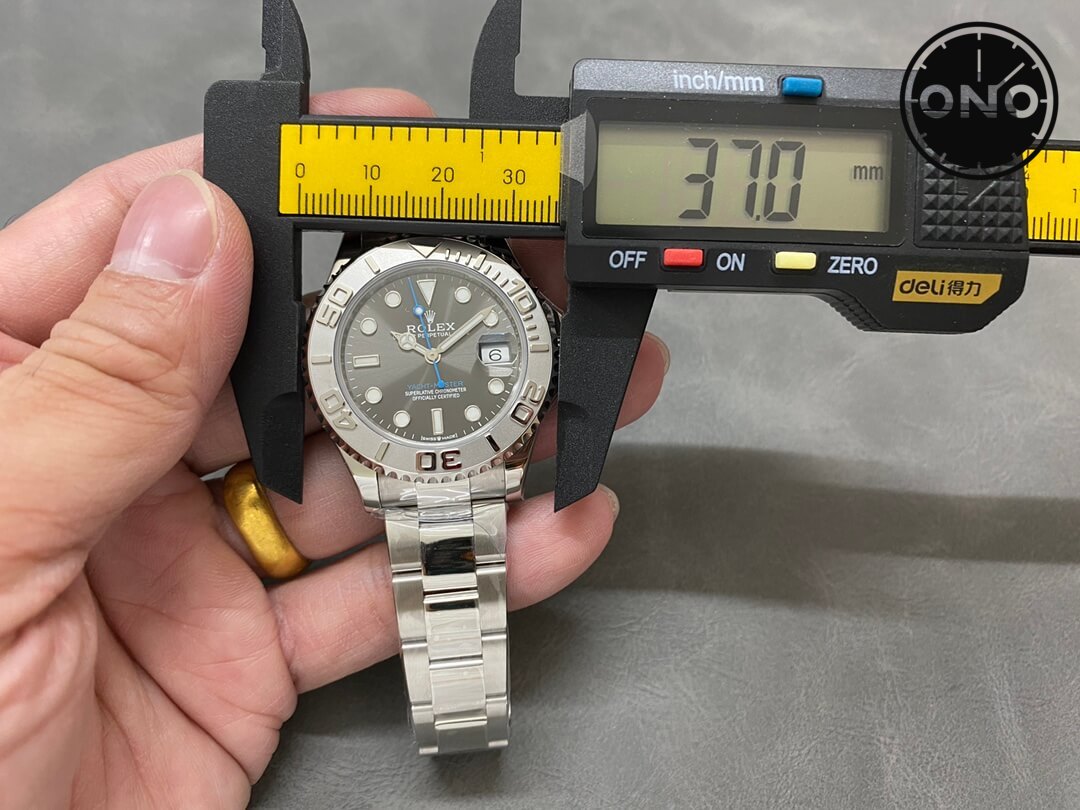 Yacht-Master_25_10.jpg