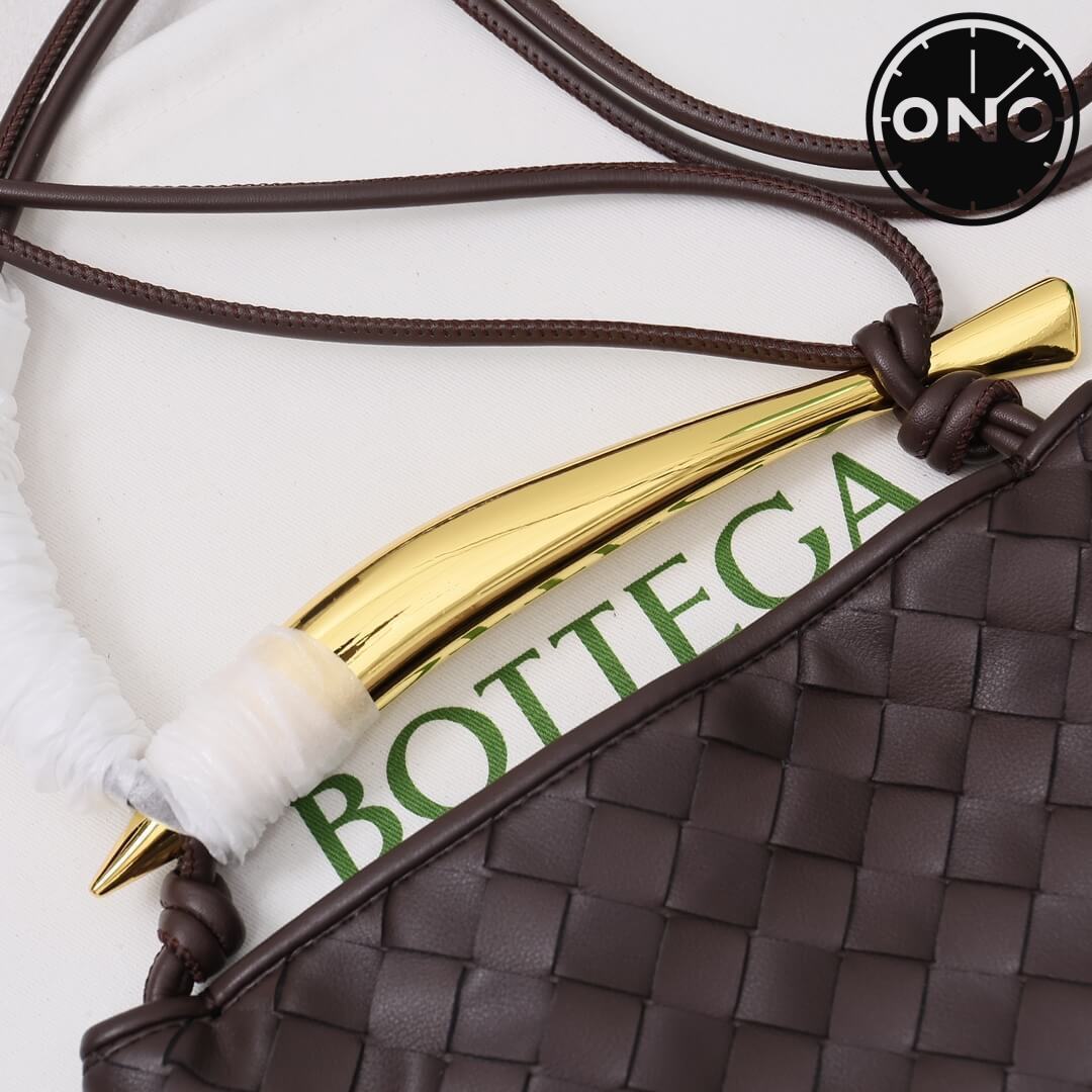 bottega_veneta_women_165_6.jpg