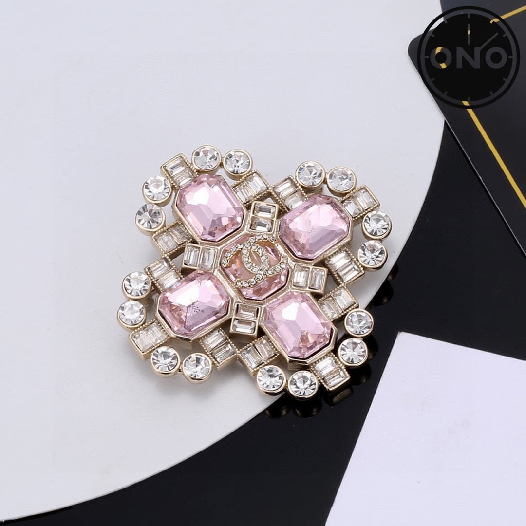 chanel-brooch_22_1.jpg
