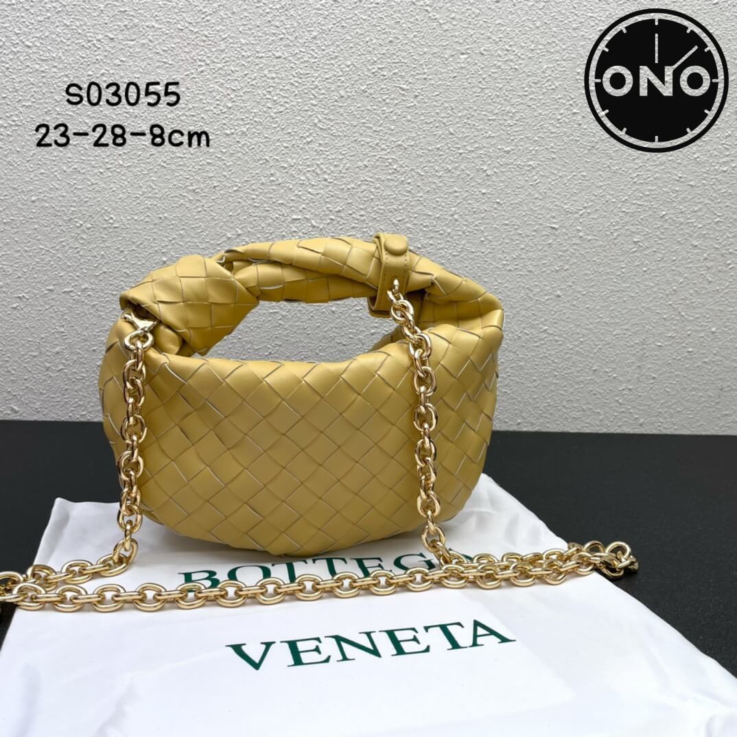 bottega_veneta_women_210_1.jpg