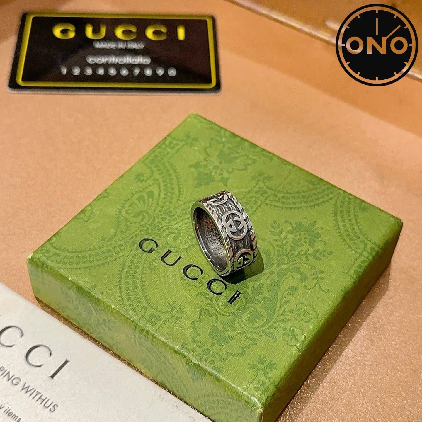 gucci-ring_10_7.jpg