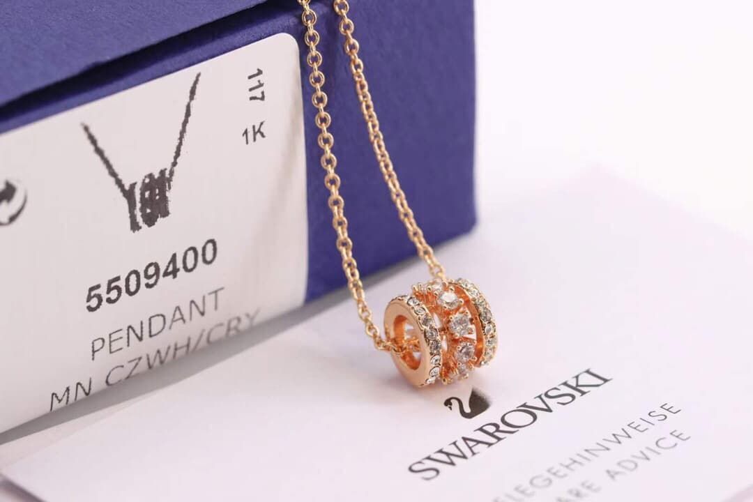 swarovski-necklace_17_4.jpg