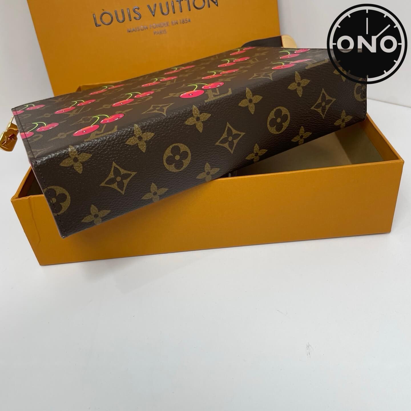 lv_wallet_25_5.jpg