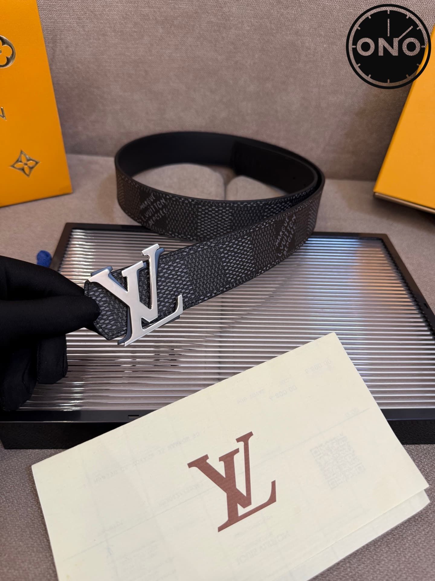 lv_belt_116_1.jpg