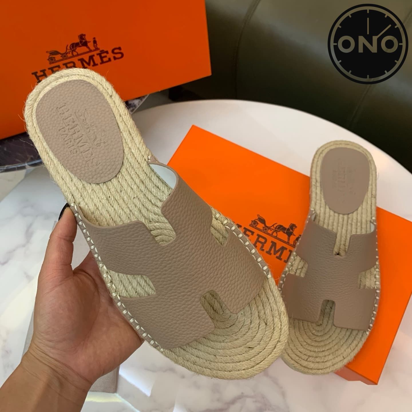 hermes-slippers_37_2.jpg