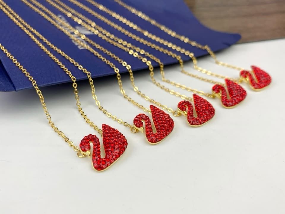 swarovski-necklace_1_3.jpg
