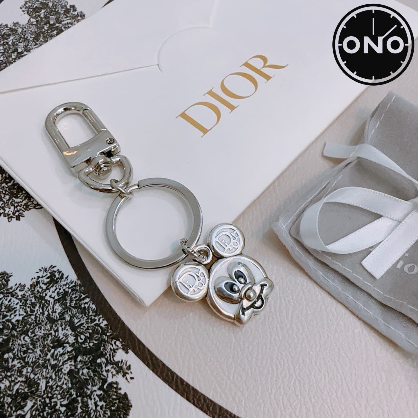 dior-clasp_1_2.jpg