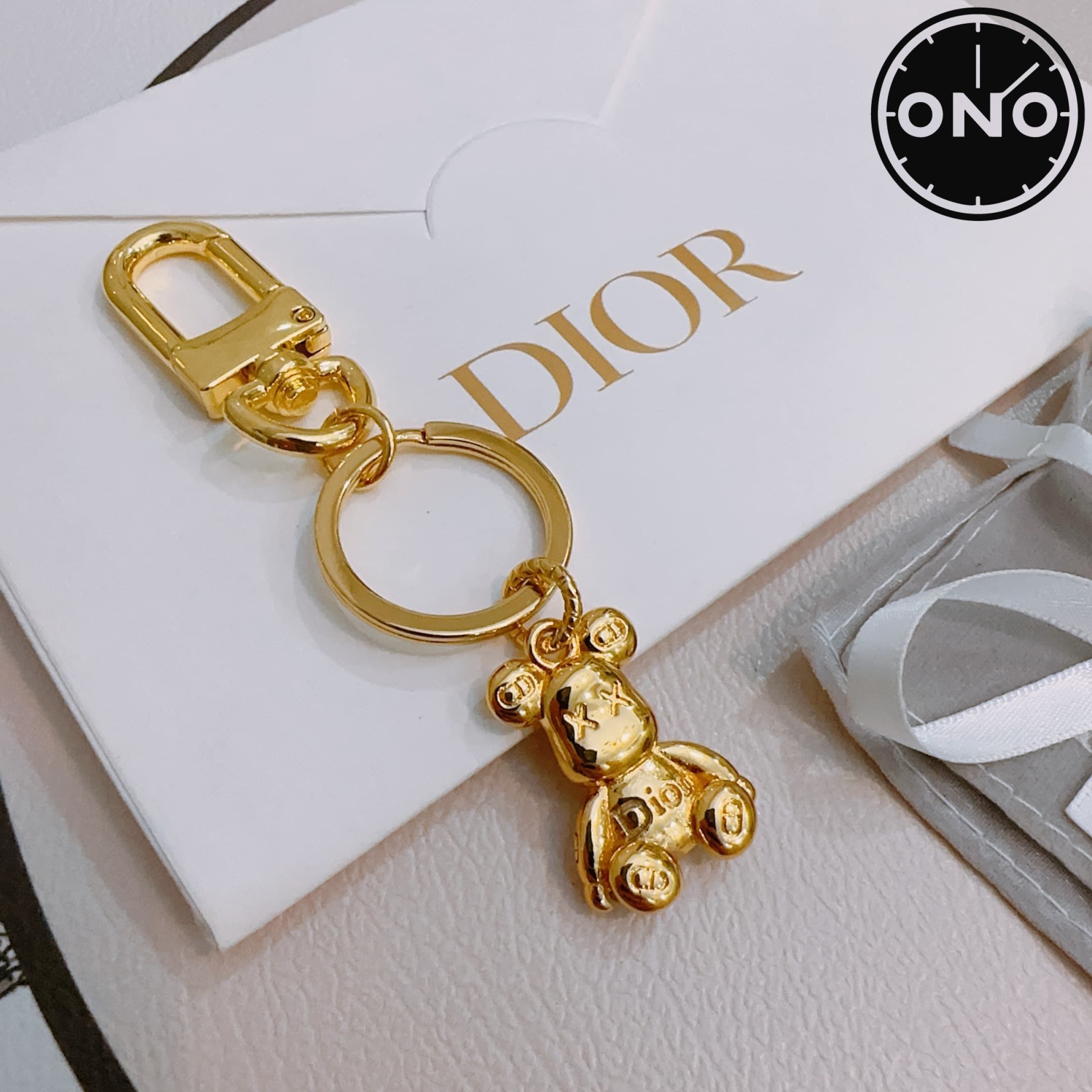 dior-clasp_3_2.jpg