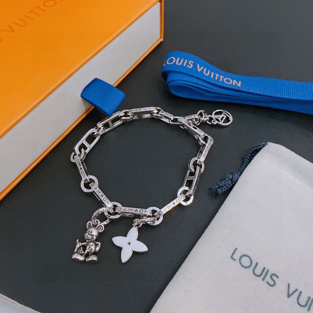 lv-bracelet_41_1.jpg