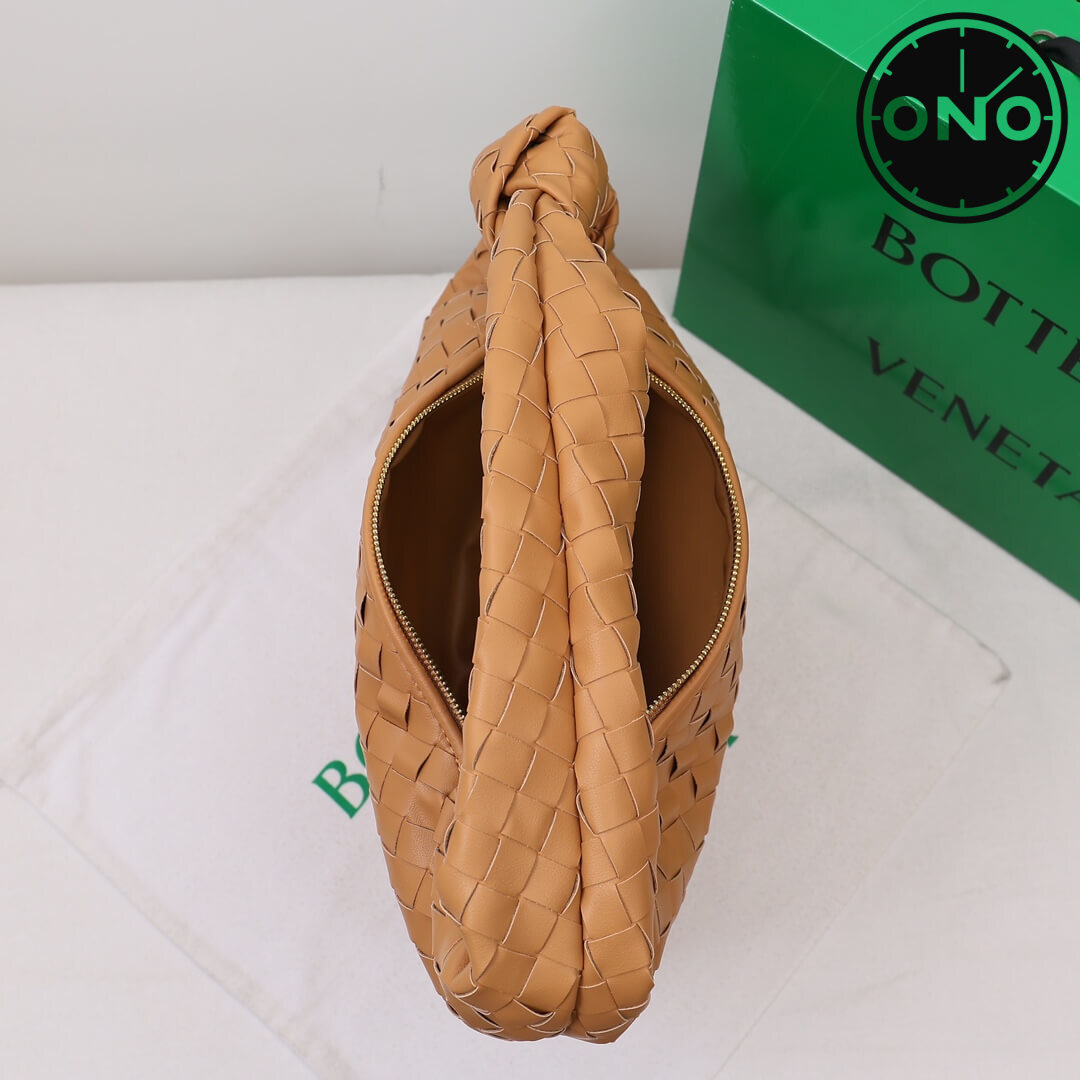 bottega_veneta_women_130_6.jpg
