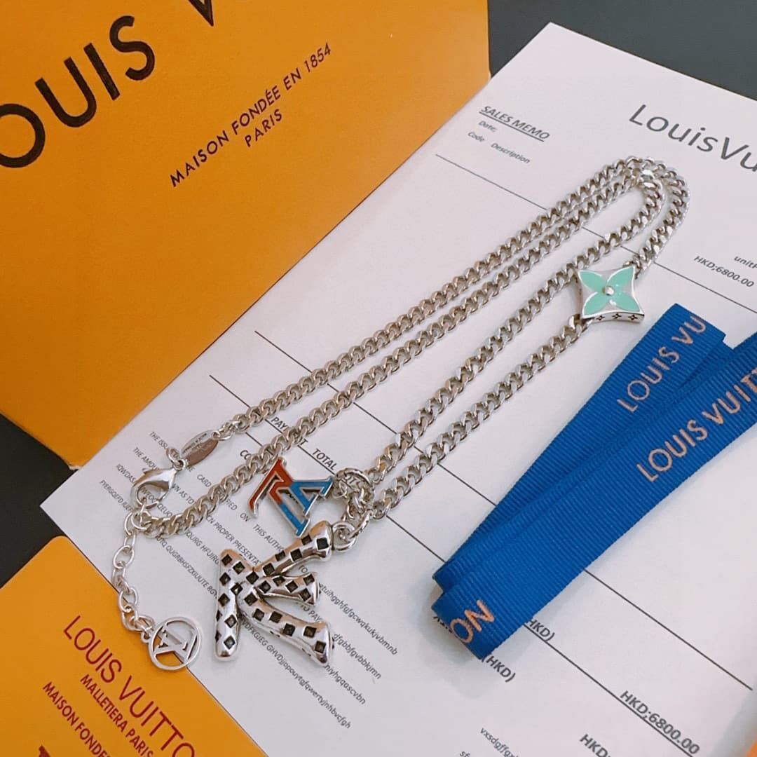 lv-necklace_14_2.jpg