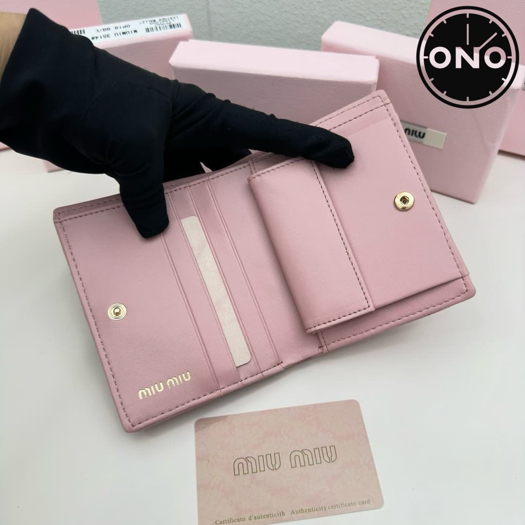 miumiu_wallet_6_6.jpg