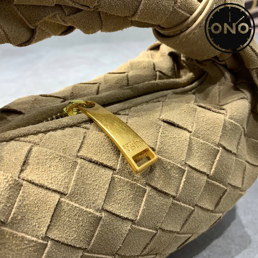 bottega_veneta_women_3_3.jpg