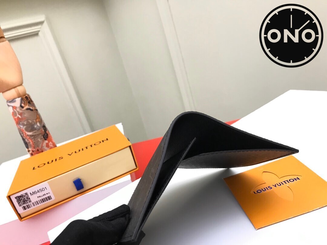 lv_wallet_41_5.jpg