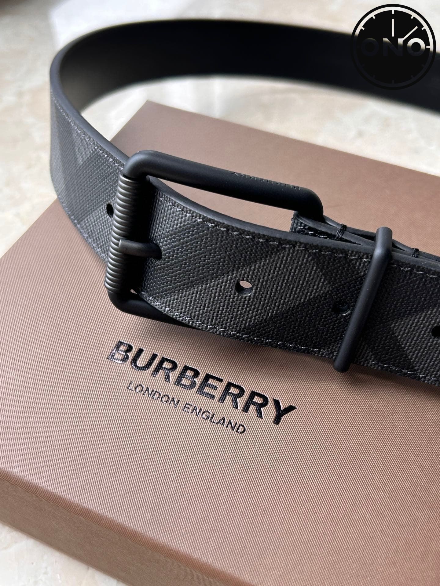 burberry_belt_139_7.jpg