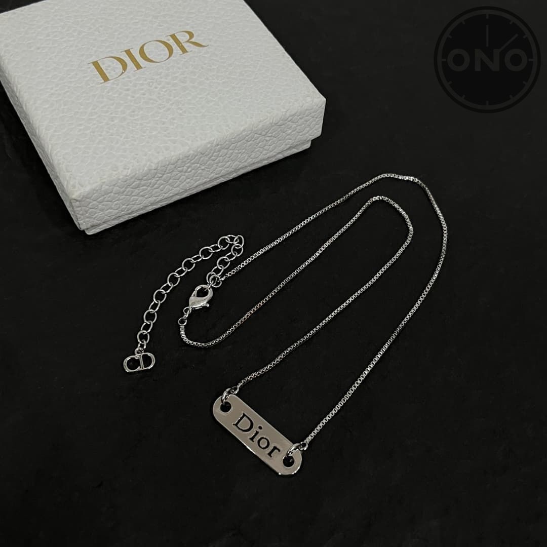 dior-necklace_79_3.jpg