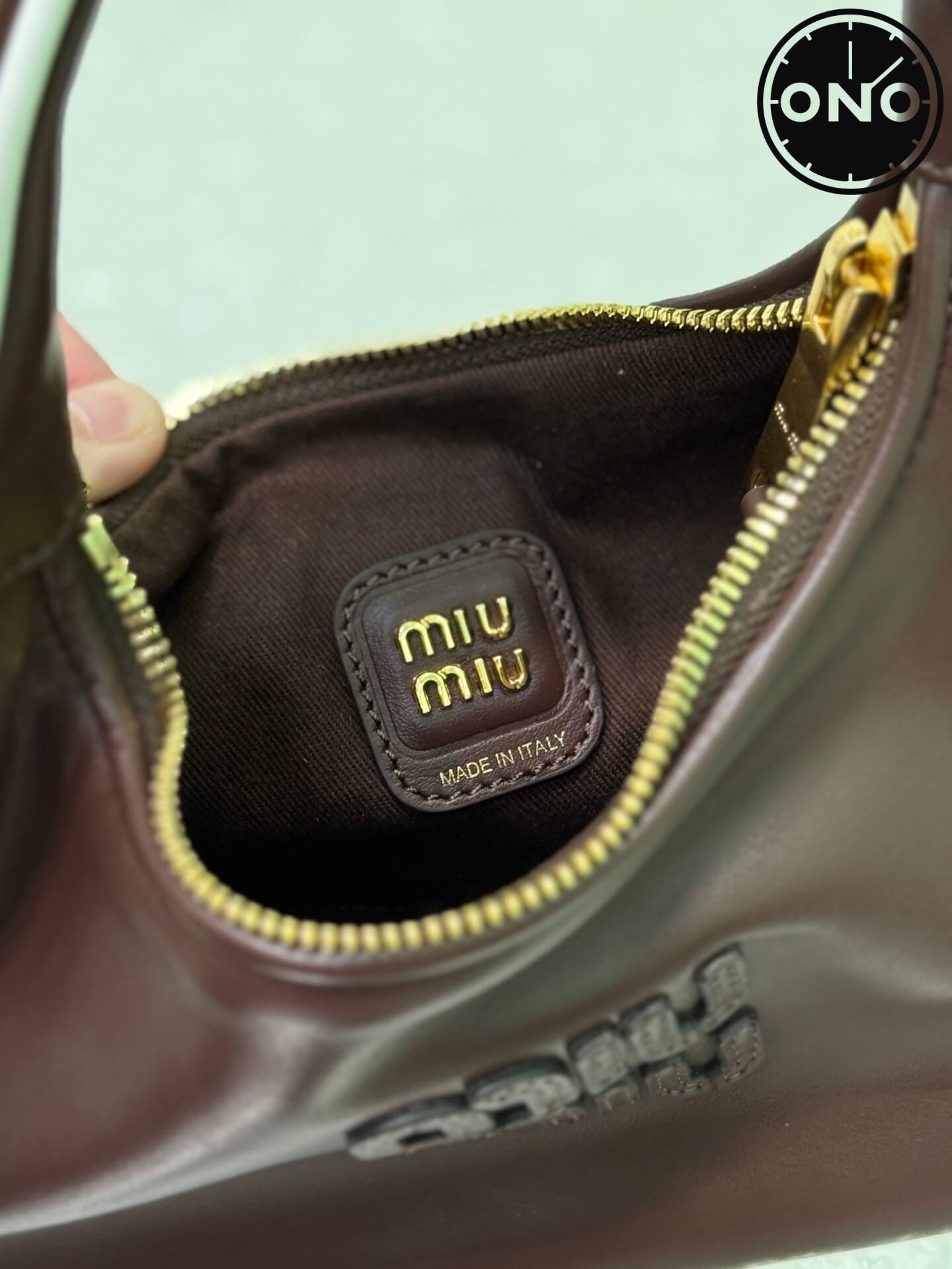miumiu_women_138_8.jpg