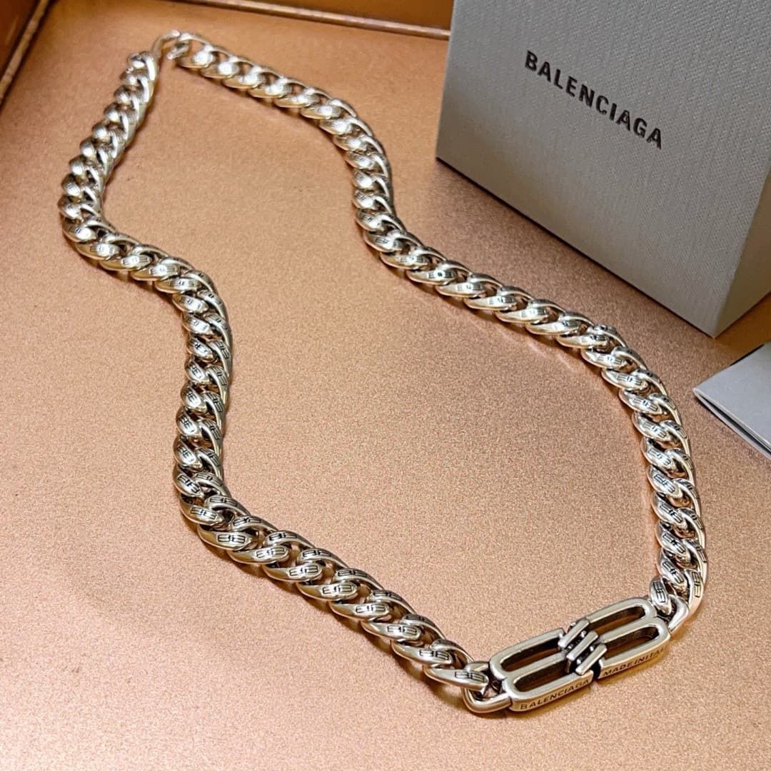 balenciaga-necklace_9_6.jpg