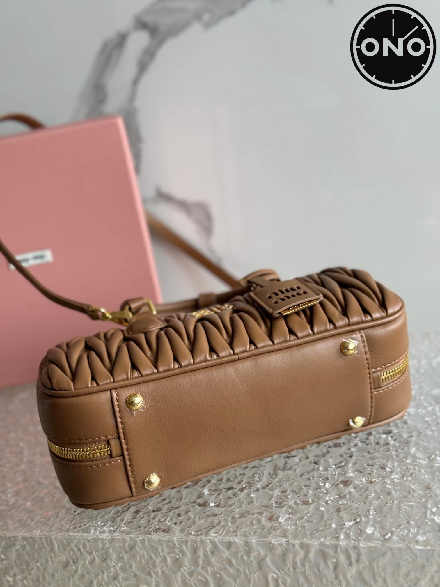 miumiu_women_55_6.jpg
