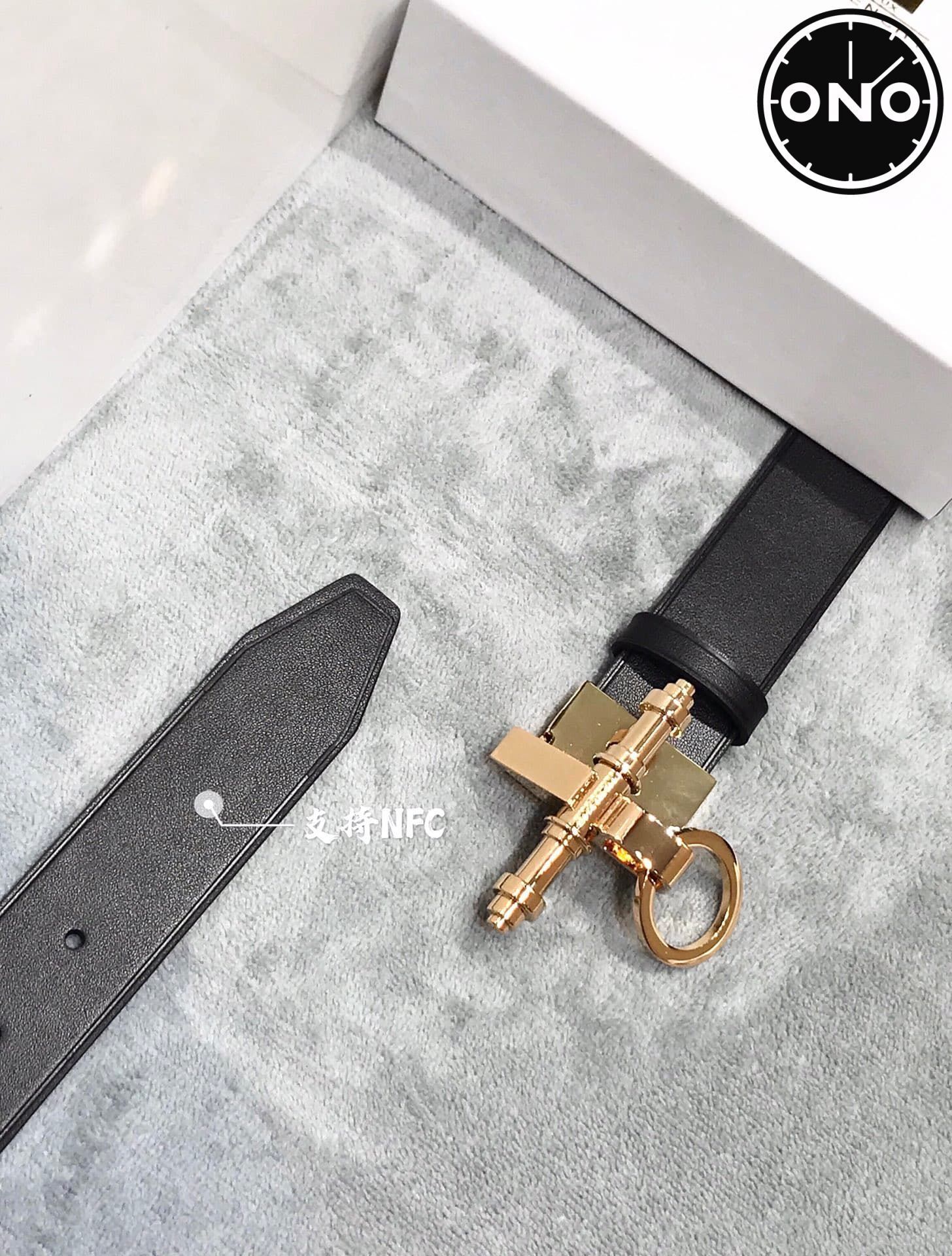 givenchy_belt_79_5.jpg
