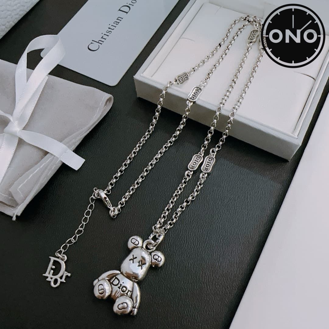 dior-necklace_12_1.jpg