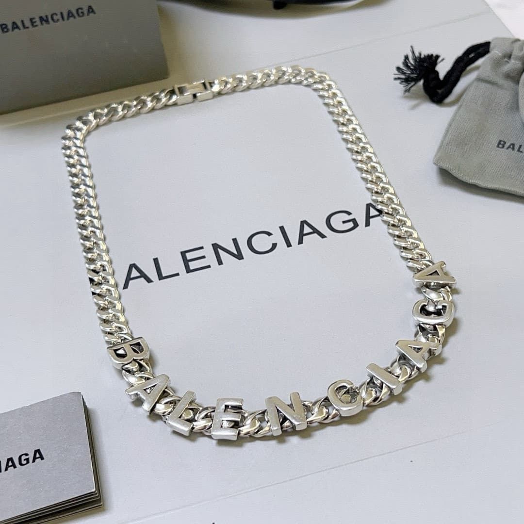 balenciaga-necklace_48_5.jpg