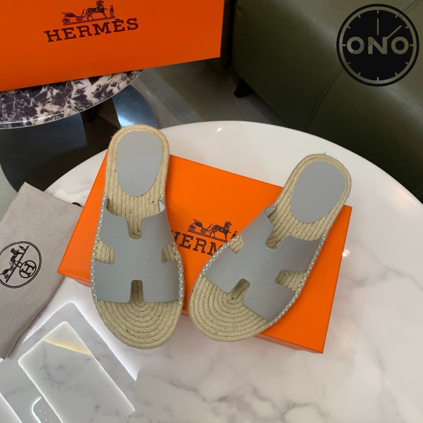 hermes-slippers_42_1.jpg