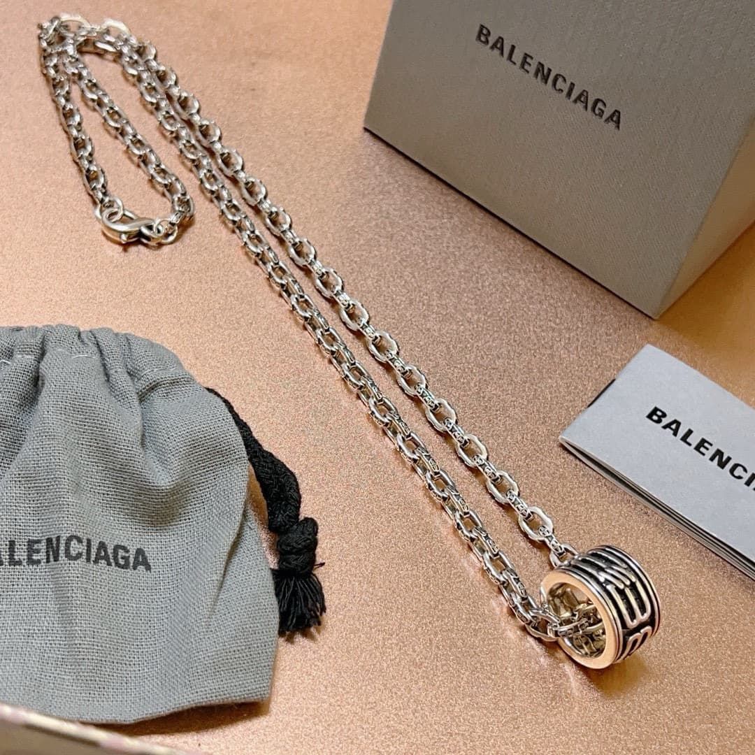 balenciaga-necklace_52_5.jpg