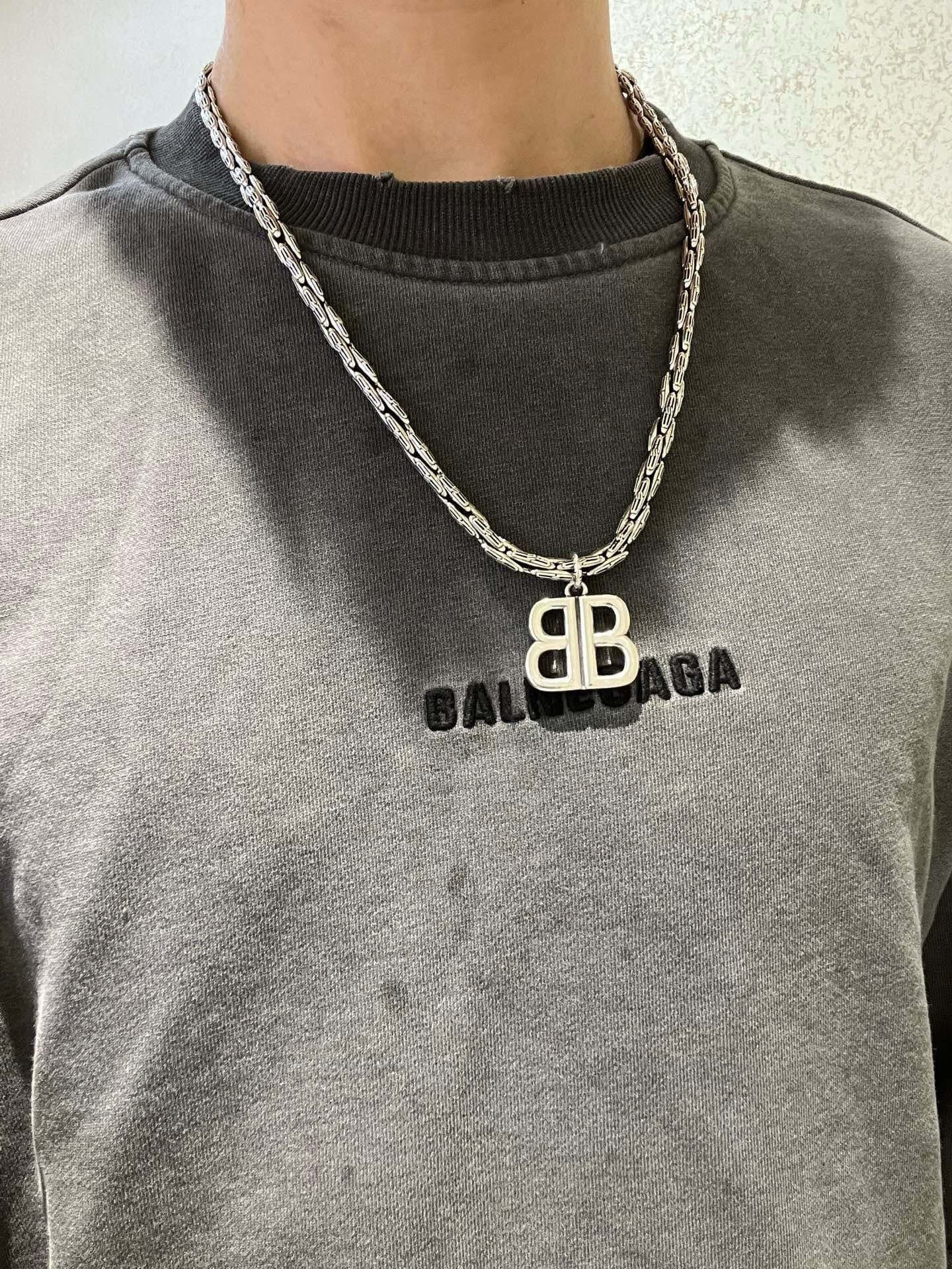 balenciaga-necklace_47_8.jpg