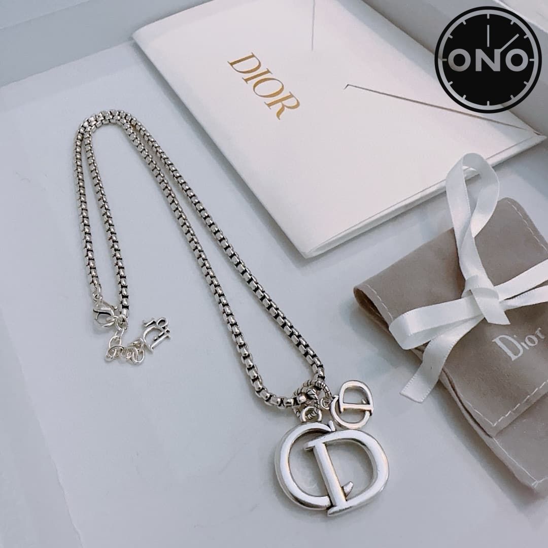 dior-necklace_103_4.jpg
