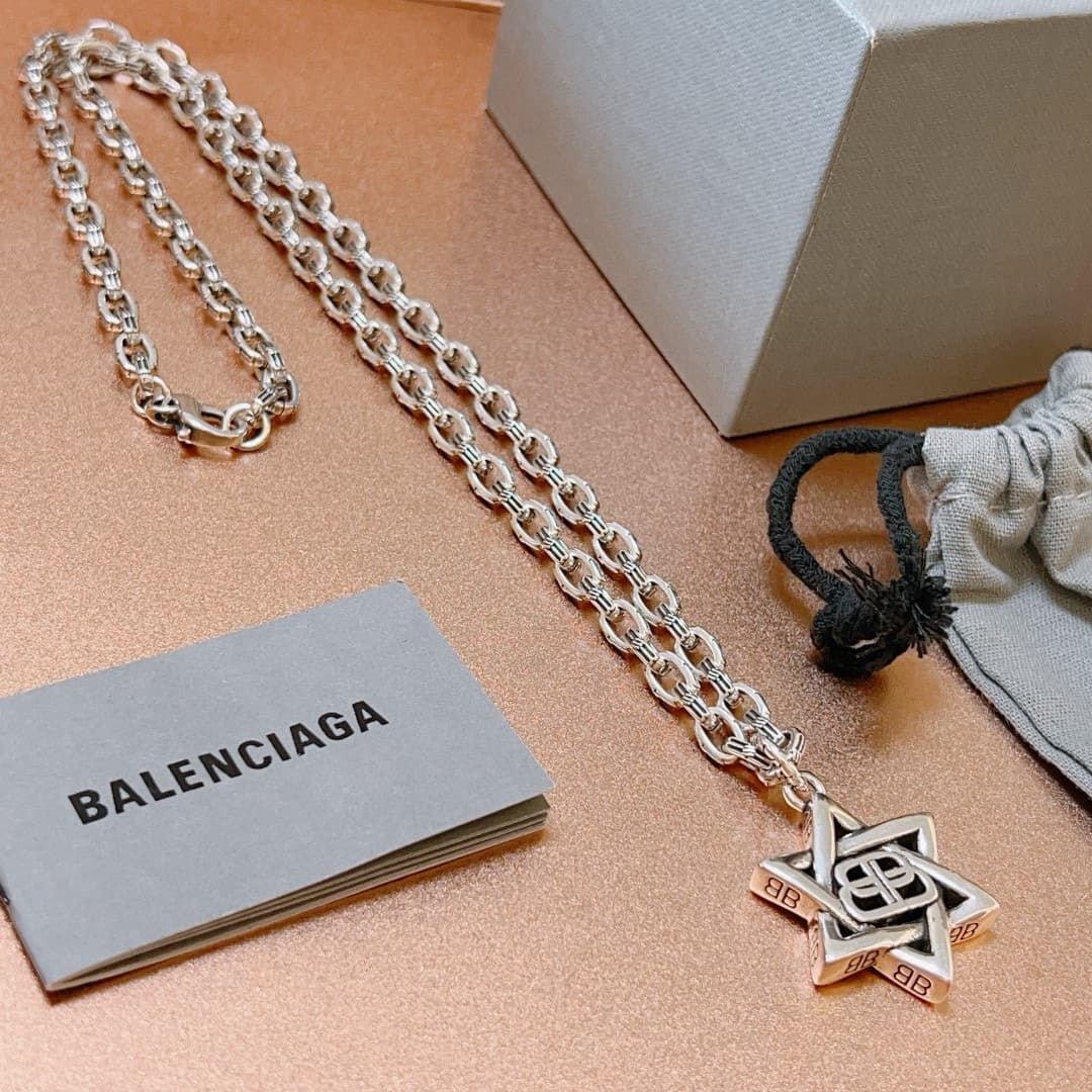 balenciaga-necklace_29_6.jpg