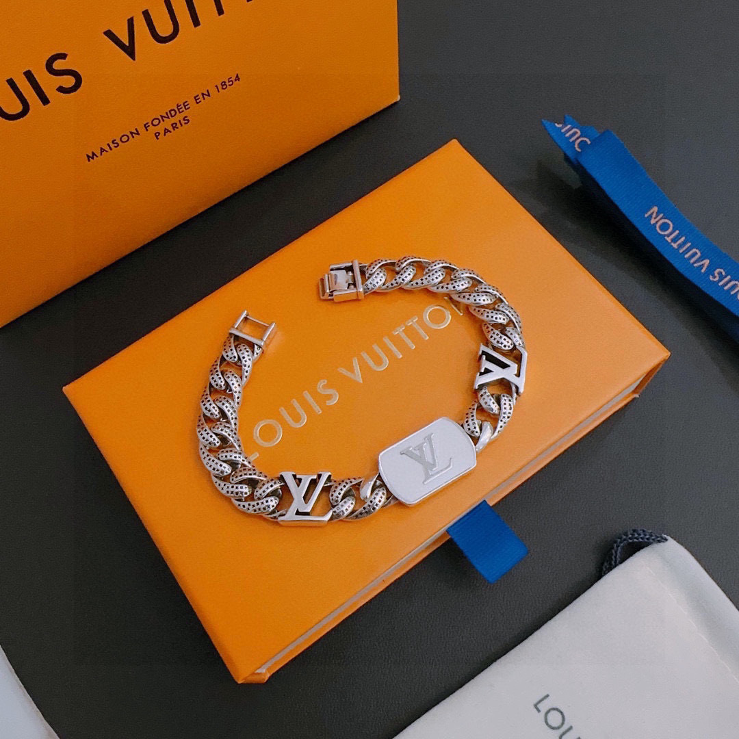 lv-bracelet_20_4.jpg