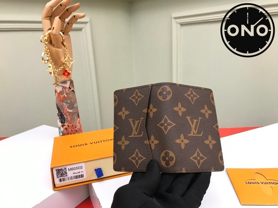 lv_wallet_38_6.jpg