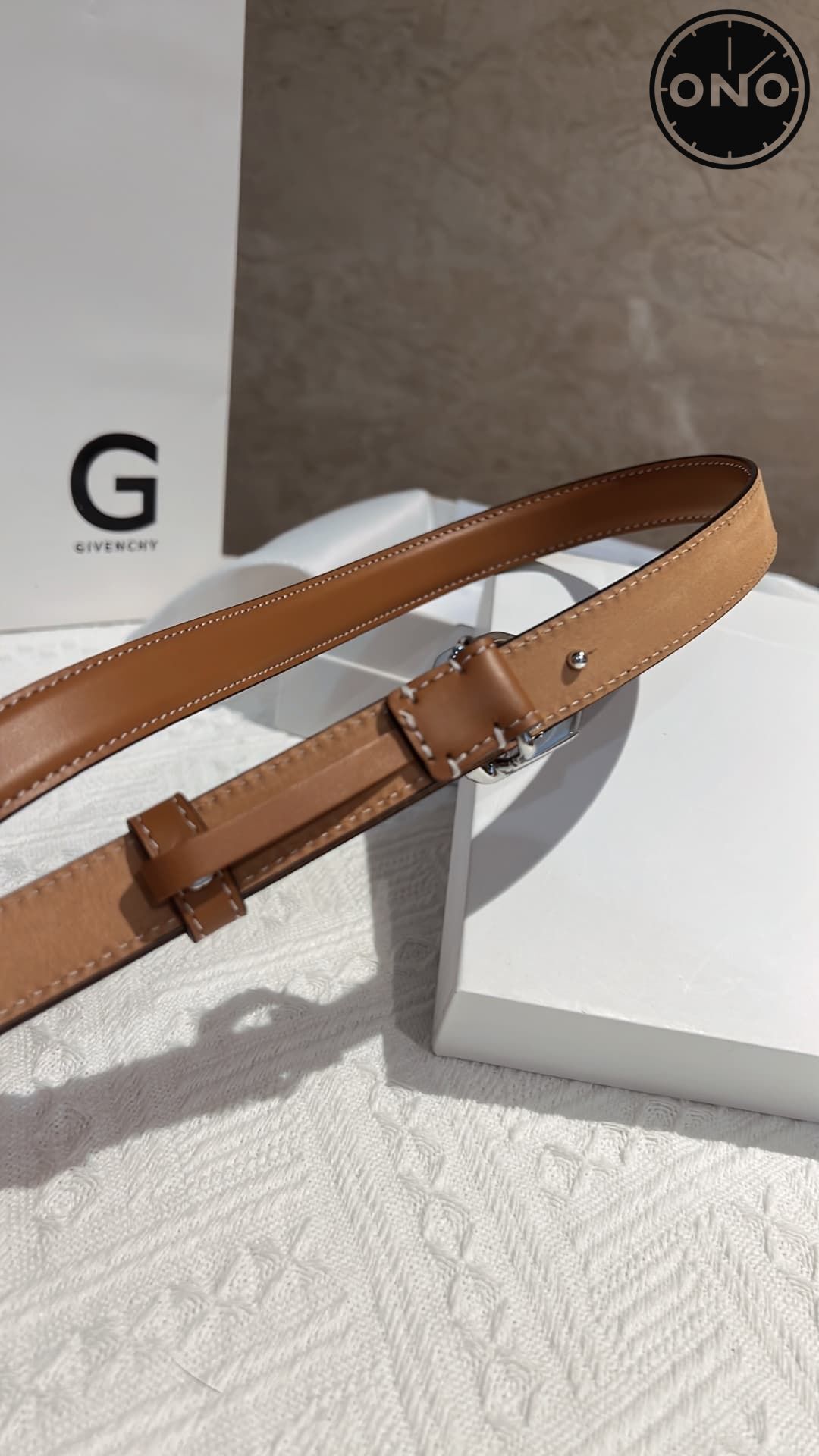 givenchy_belt_90_2.jpg