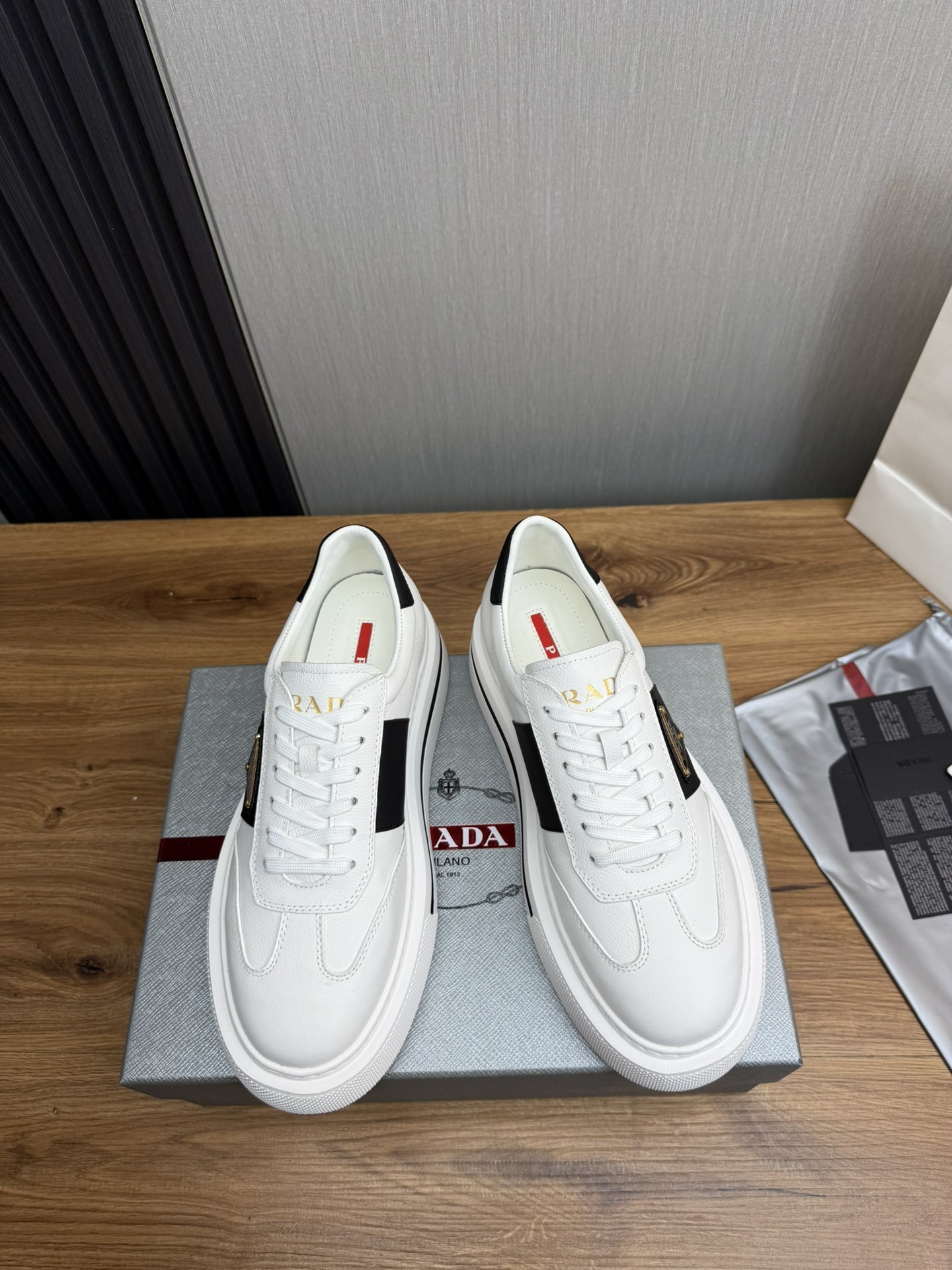 prada-casual-shoes_30_1.jpg