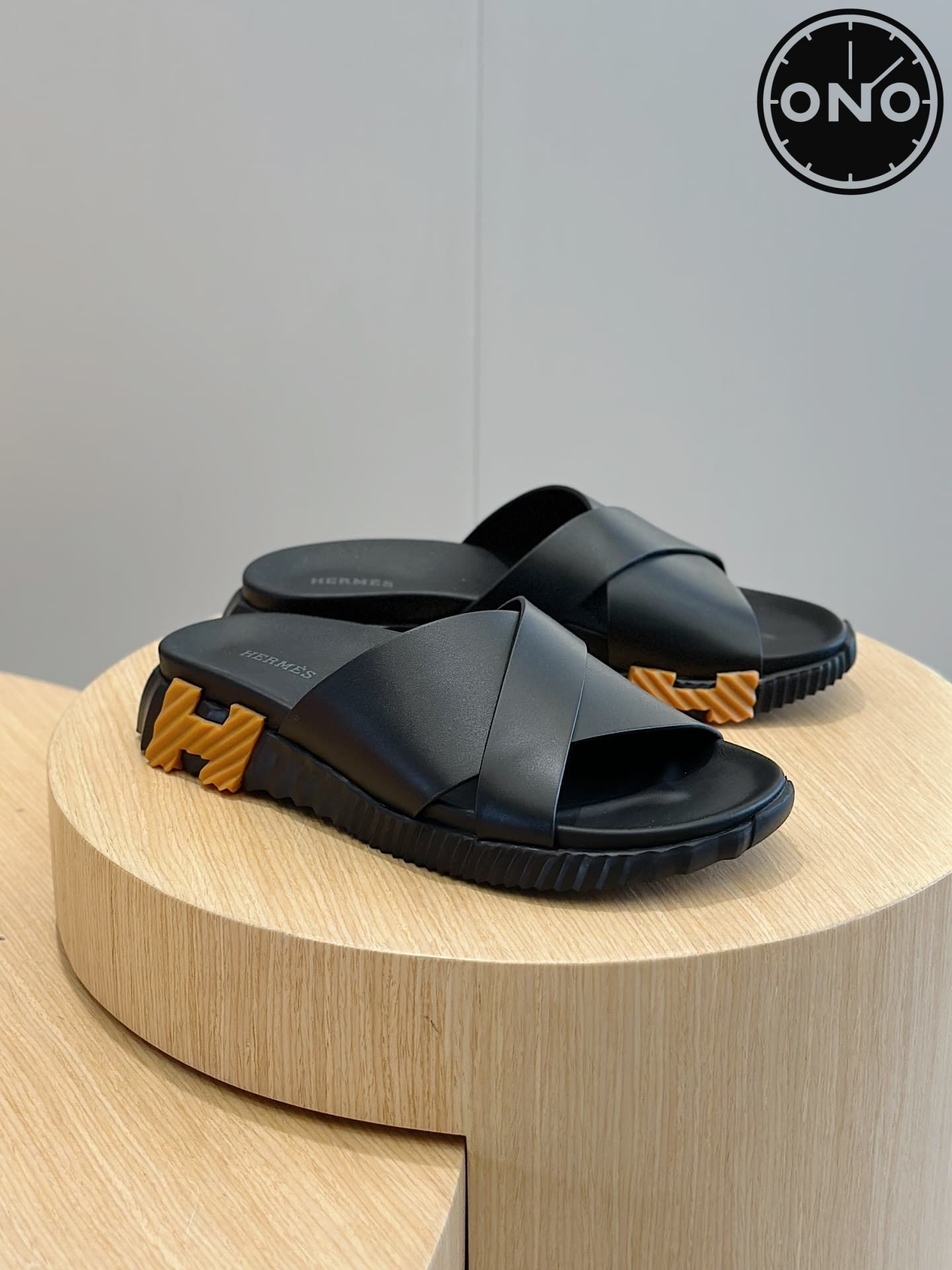 hermes-slippers_19_2.jpg